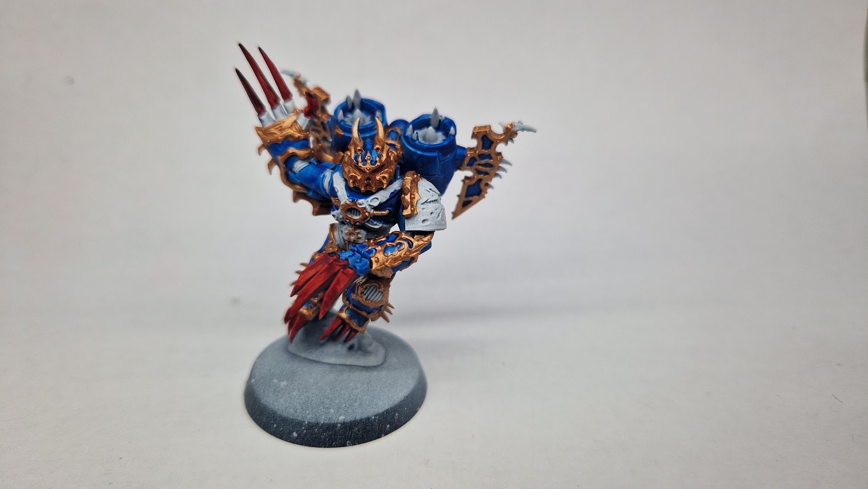 Warp Talon front